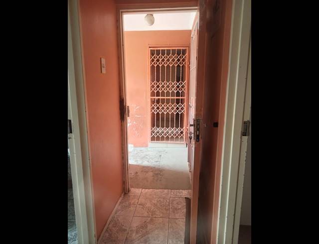 2 BEDROOM APARTMENT TO LET IN MONTCLAIR